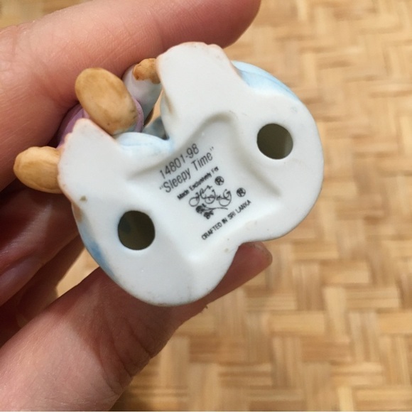 Jan HAGARA sleepy time vintage figurine. Boy with bear in pajamas - Picture 3 of 4